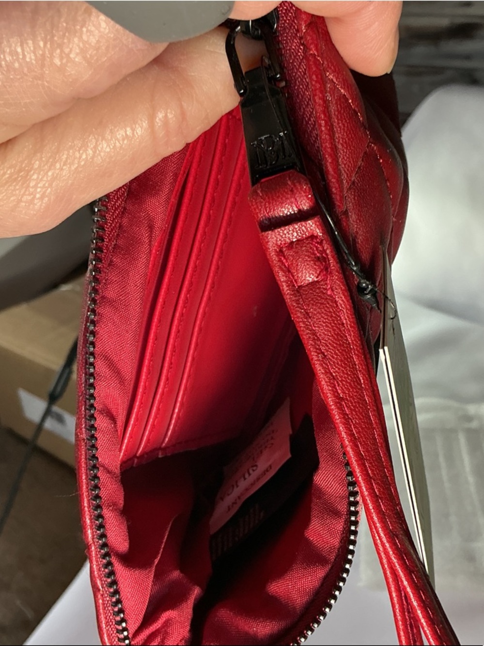 Badgley Mischka Red Quilted Wristlet Wallet Vegan Leather NWT - Picture 8 of 8